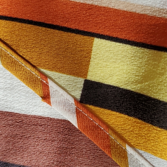 VINTAGE Graphic Print Maxi - Picture 12 of 17